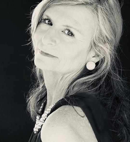 黛比·萨克利夫 Debbie Sutcliffe