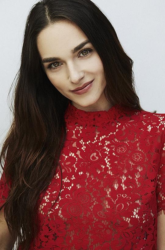 伊曼努埃拉·波斯塔奇尼 Emanuela Postacchini