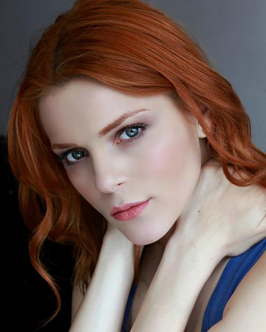 安布尔思凯诺伊斯 Amber Skye Noyes