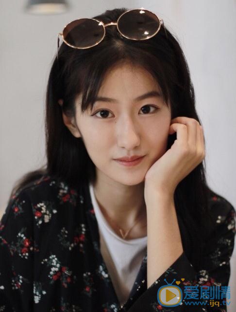 王雨薇 Yuwei Wang