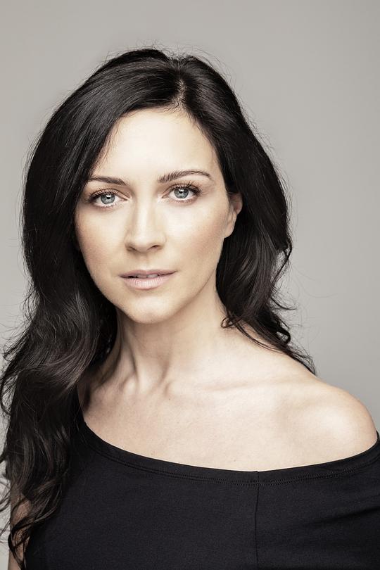 克莱尔·拉弗蒂 Claire Rafferty