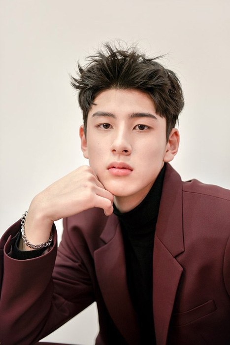 禹镇景 Woo Jin Kyung