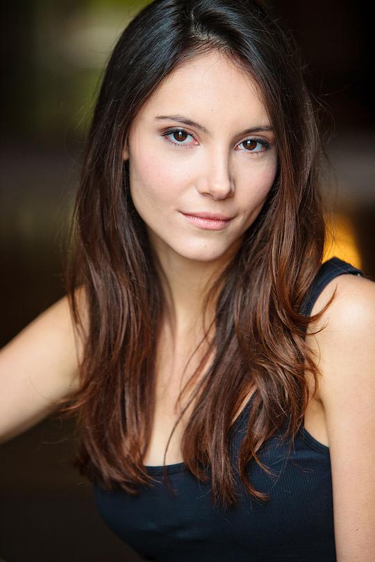 萨曼莎·罗宾森 Samantha Robinson