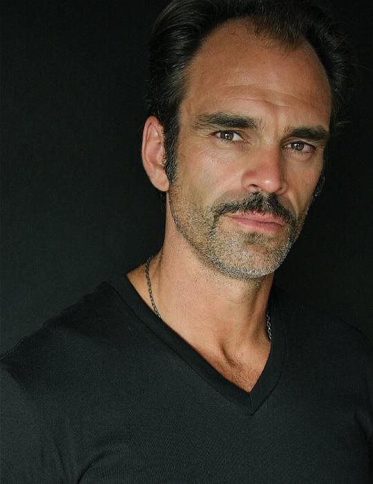 史蒂文·奥格 Steven Ogg