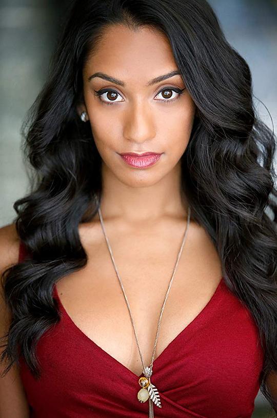 莎丽尼·巴辛娜 Shalini Bathina