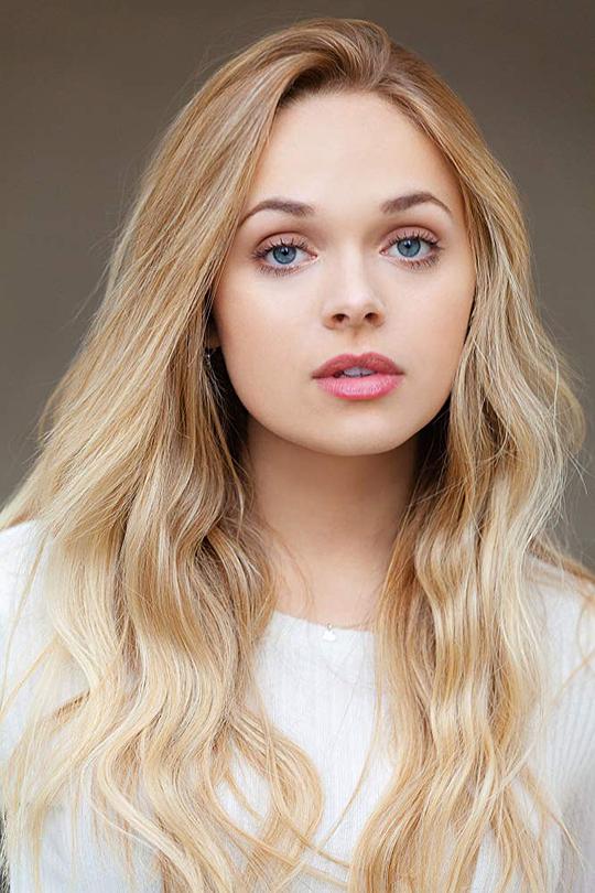 阿丽莎·吉勒斯 Alyssa Jirrels