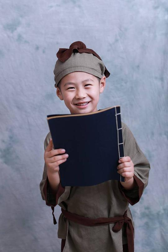 韩毅弘 Yihong Han