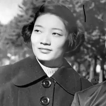 罗静宜 Jingyi Luo