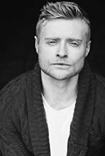 卢卡斯·利-怀特 Lucas Leigh-White