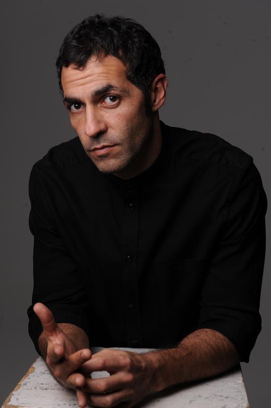 马里奥·德·拉·罗萨 Mario de la Rosa