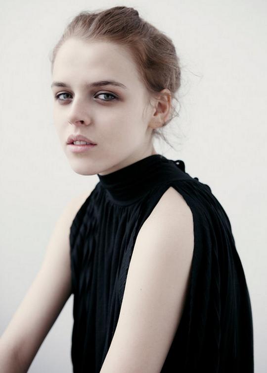 玛格达莱娜·贝鲁斯 Magdalena Berus