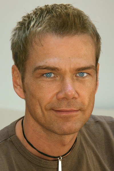 斯文·翁特尔瓦特 Sven Unterwaldt Jr.