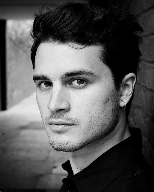 迈克尔·马拉基 Michael Malarkey