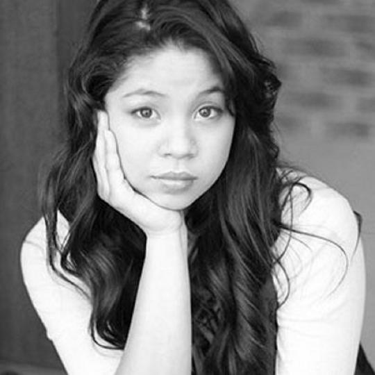 伊娃·诺布勒札达 Eva Noblezada