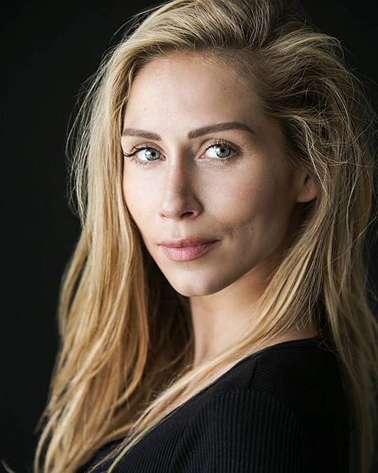 阿吉娜·利普斯金 Algina Lipskis
