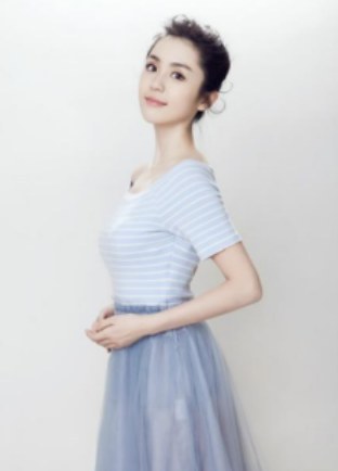 孟展伊 Zhanyi Meng