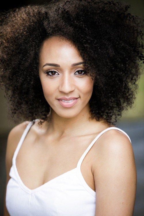 雅思敏·哈里森 Yasmin Harrison