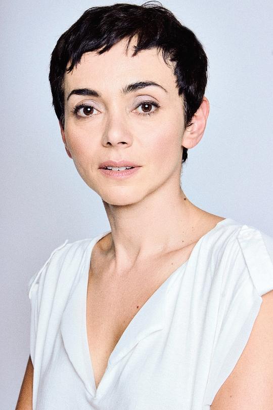 海伦马克苏德 Helene Maksoud