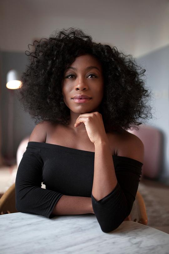 斯蒂芬妮·利瓦伊-约翰 Stephanie Levi-John