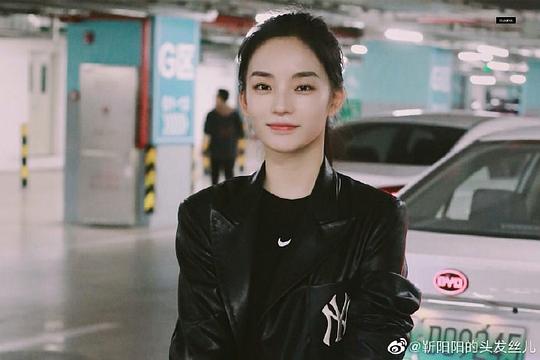 靳阳阳 Yangyang Jin