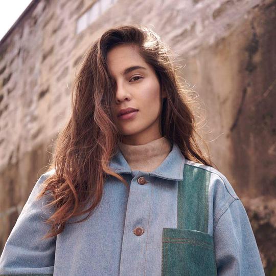 贾丝敏·柯提斯-史密斯 Jasmine Curtis-Smith