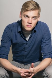 列维·米登 Levi Meaden