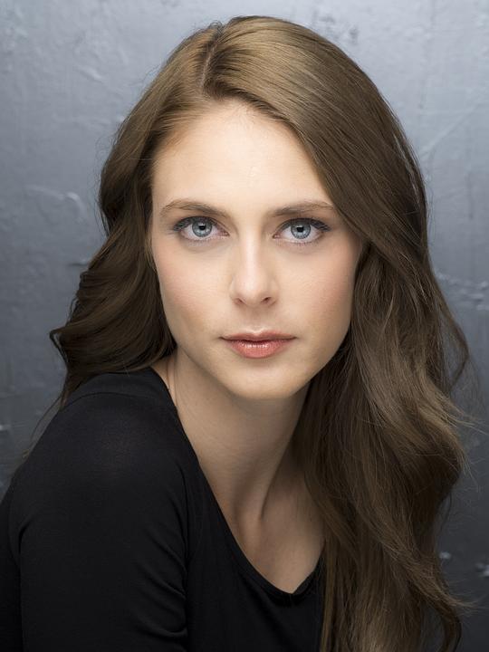 萨拉米切 Sara Mitich