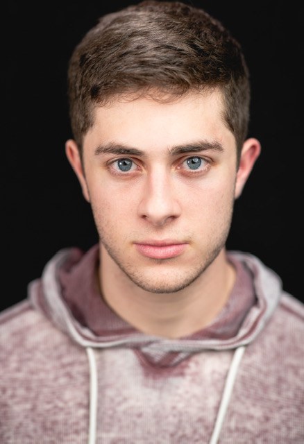 嘉伦·李维森 Jaren Lewison