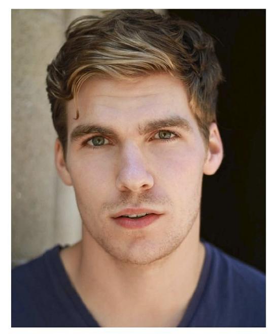 皮特·普劳泽克 Pete Ploszek