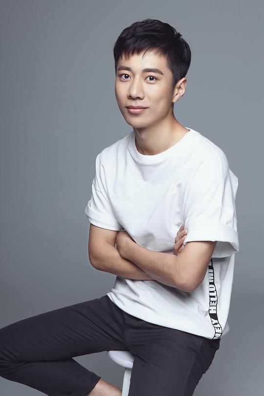 王子鸿 Zihong Wang