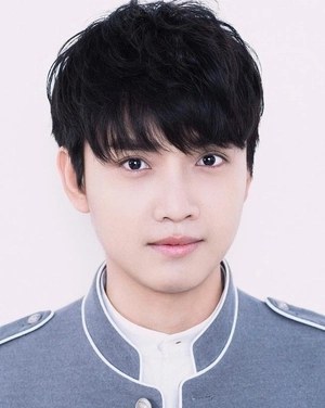 黄书豪 Vachara Promma