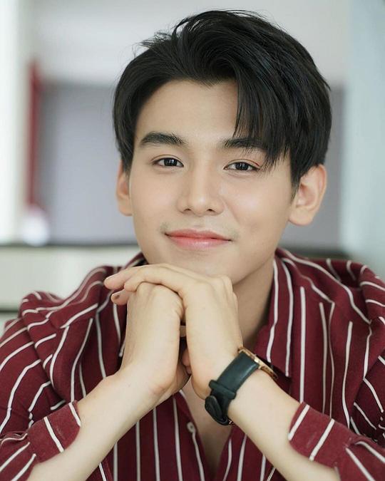 帕查拉·苏岸西 Phachara Suansri