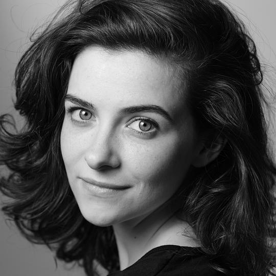 萨拉·威克斯 Sara Vickers