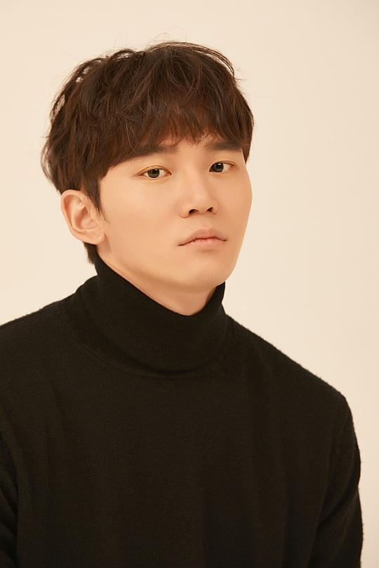 韩俊宇 Joon Woo Han