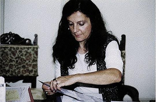 瓦娜·波利 Vanna Paoli