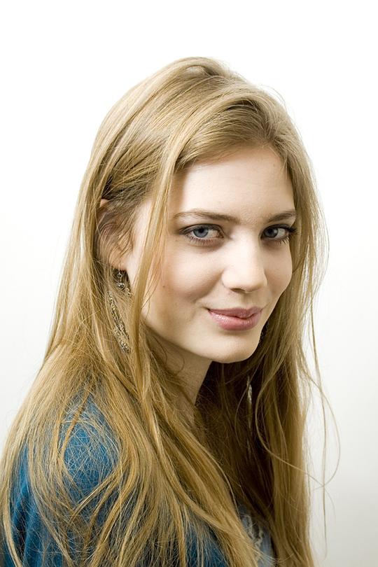 Clara Pasieka Clara Pasieka