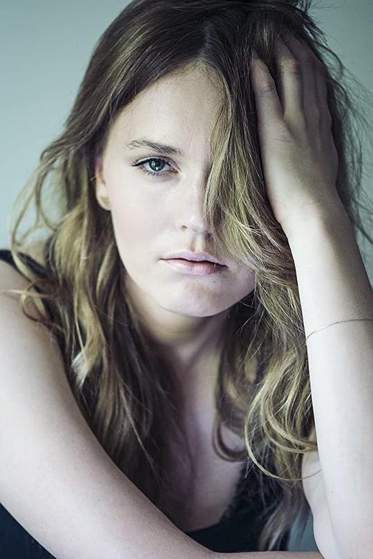 玛格达莱娜·朗帕斯卡 Magdalena Lamparska