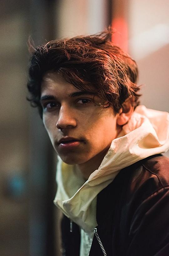 阿杰·弗瑞瑟 Ajay Friese