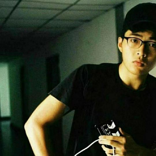 刘洋 Yang Liu