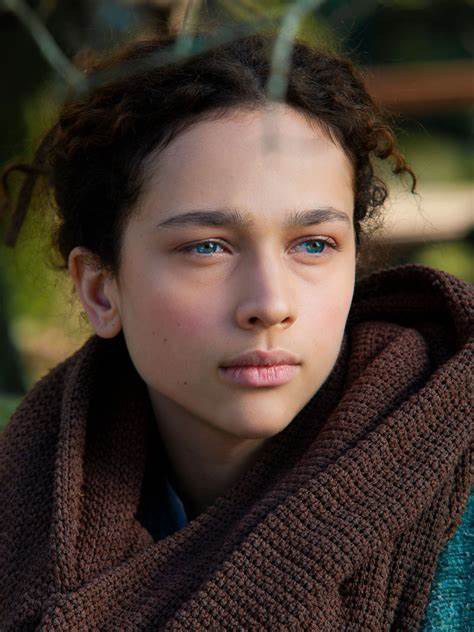 安东尼娅·弗塔拉斯 Nina Fotaras