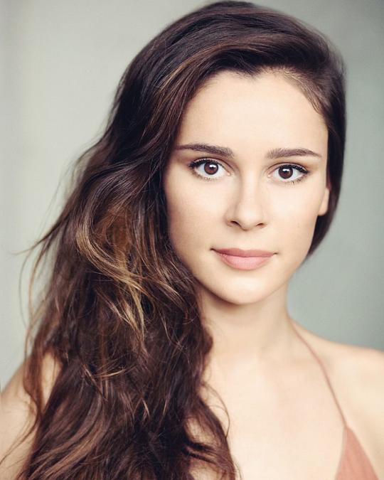 贝拉·戴恩 Bella Dayne