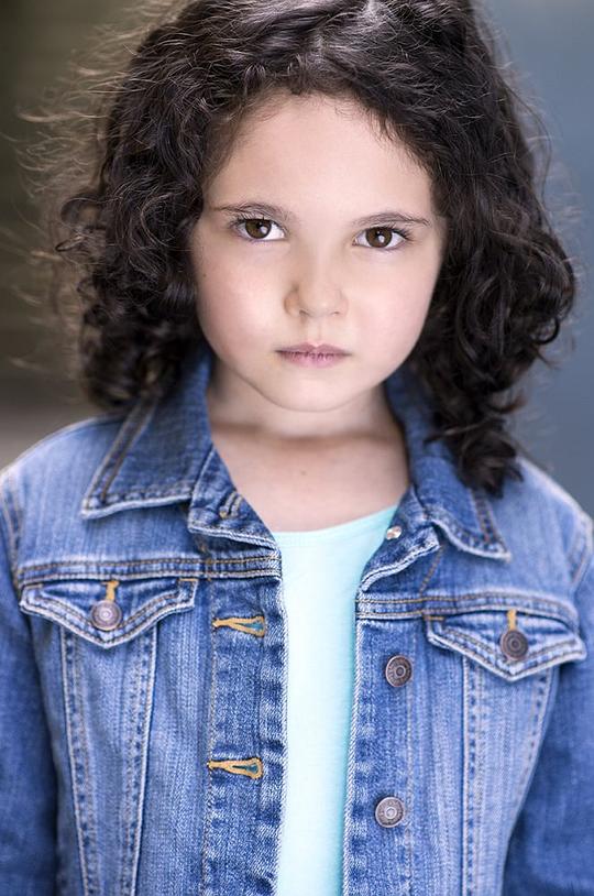 阿瓦·格雷斯·库珀 Ava Grace Cooper