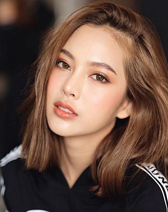 卡莫茶诺·柔莎缇恩 Kamonchanok Rodsatien