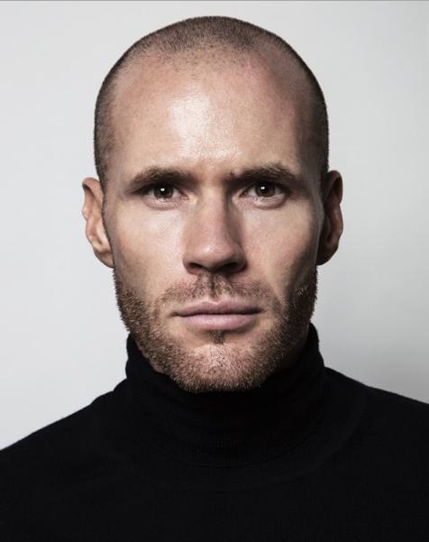 奥利弗·特雷韦纳 Oliver Trevena