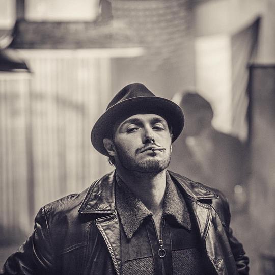 艾伦·迪恩·艾森伯格 Aaron Dean Eisenberg