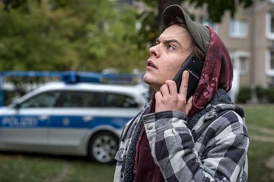 贝拉·加博·伦兹 Béla Gábor Lenz