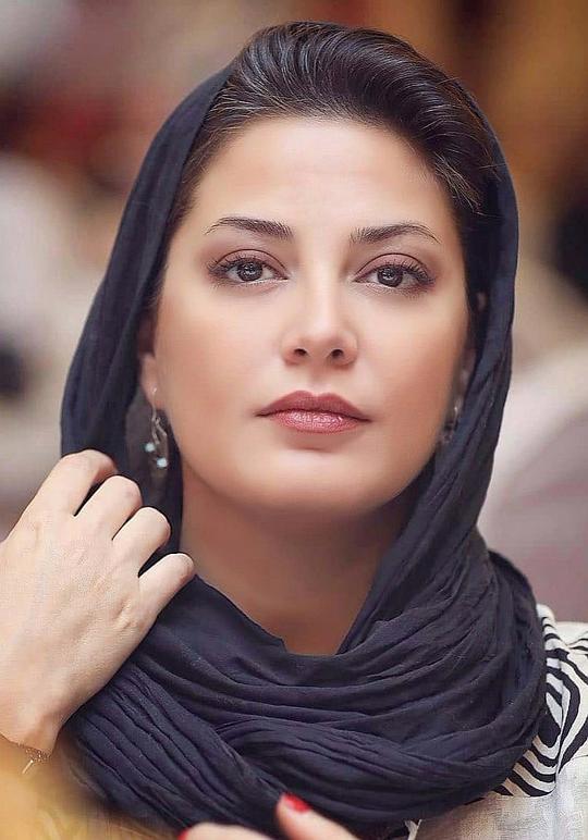 塔纳兹·塔巴塔巴伊 Tannaz Tabatabayi