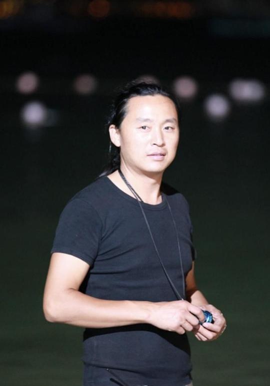 周海军 Haijun Zhou