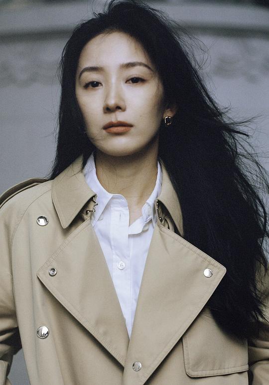 朱颜曼滋 Yanmanzi Zhu