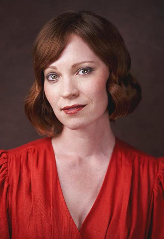 阿妮拉·麦吉尼斯 Aniela McGuinness